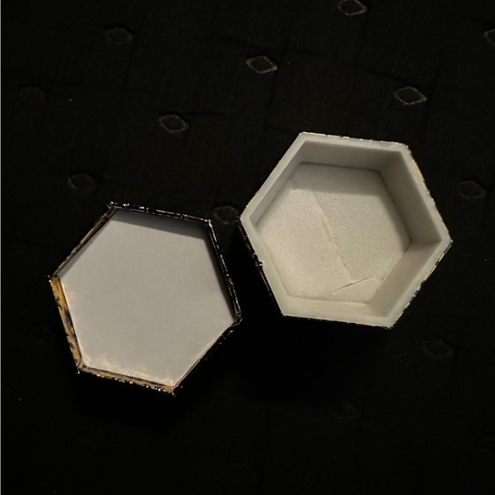 Blue & Gold Ring Box - Picture 4 of 5